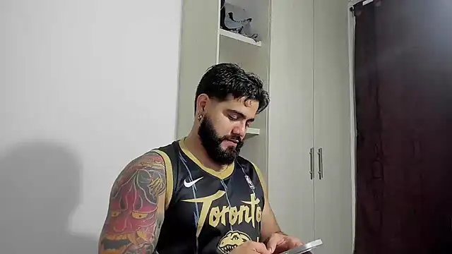 Snapshot of _Coddygold_ chatting on 10.08.25  Coddygold  online show from 10.08.25