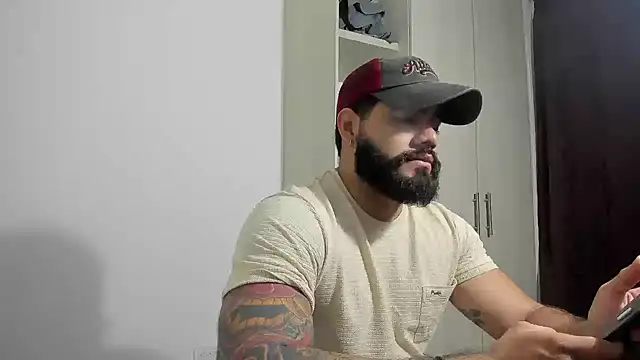 Snapshot of _Coddygold_ chatting on 10.18.25  Coddygold  online show from 10.18.25