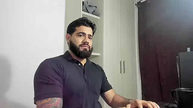 Snapshot of _Coddygold_ chatting on 10.30.25  Coddygold  online show from 10.30.25