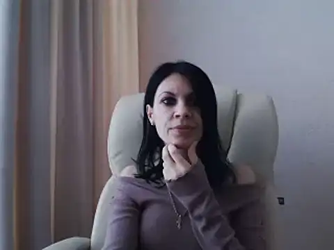 Snapshot of InjaAtHome chatting on 02.15.25 InjaAtHome online show from 02.15.25