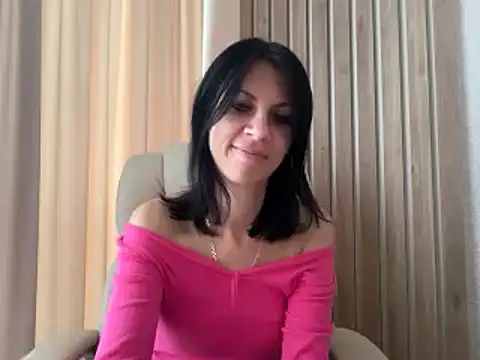 Snapshot of InjaAtHome chatting on 09.15.25 InjaAtHome online show from 09.15.25