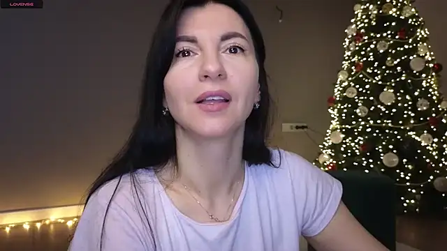 Mary love16 online show from 12.22.24