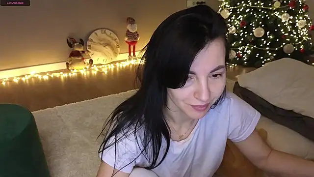 Mary love16 online show from 12.24.24