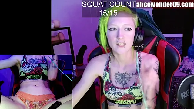 Snapshot of alicewonder09 chatting on 11.02.25 alicewonder09 online show from 11.02.25