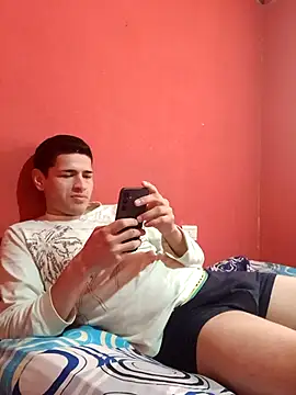 Snapshot of ynose2 chatting on 09.25.25 ynose2 online show from 09.25.25