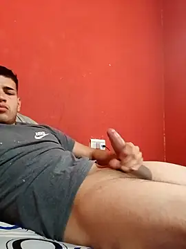 Snapshot of ynose2 chatting on 11.11.25 ynose2 online show from 11.11.25