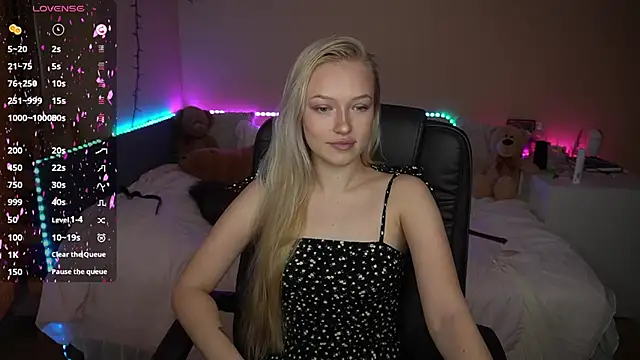 AmandaFiree online show from 10.12.25