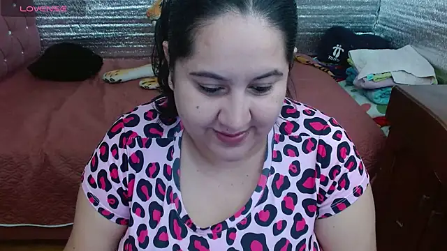 EMILY-NESSA online show from 09.23.25