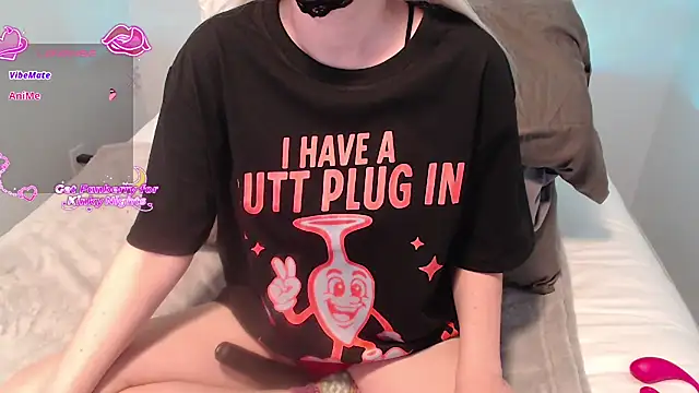 Snapshot of Agatha6969x chatting on 11.03.25 Agatha6969x online show from 11.03.25