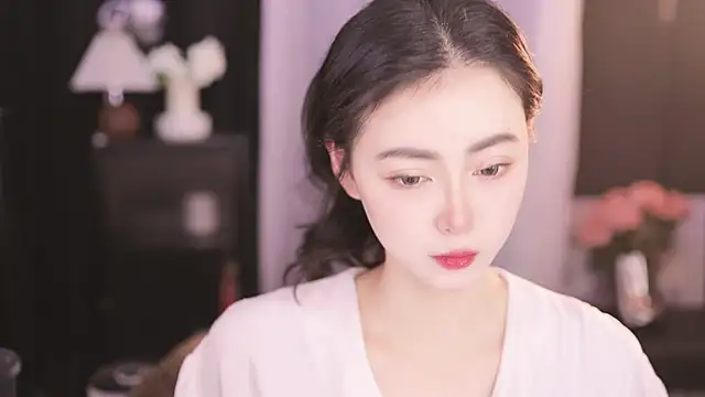 Snapshot of Ocean--Lili chatting on 01.26.25 Ocean--Lili online show from 01.26.25
