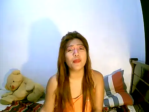 Snapshot of sweetvirginia01 chatting on 02.13.25 sweetvirginia01 online show from 02.13.25