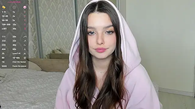 Snapshot of Victoria_Karma chatting on 12.15.24 Victoria Karma online show from 12.15.24