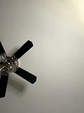 Snapshot of tokyopetitexx chatting on 10.30.25 tokyopetitexx online show from 10.30.25