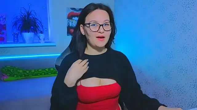 EsterLogan online show from 11.13.25