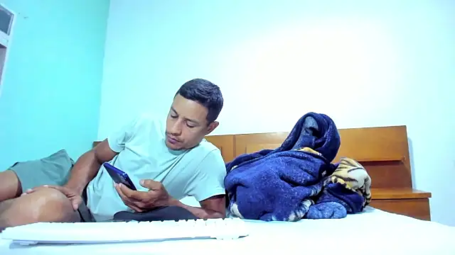 Maik James online show from 10.18.25