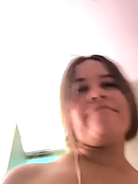 Snapshot of sweet_lucia chatting on 01.16.25 sweet lucia online show from 01.16.25