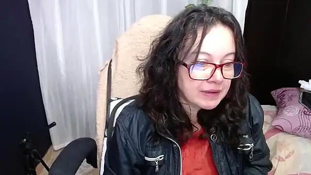 Snapshot of Sonialorens_ chatting on 01.08.25 Sonialorens online show from 01.08.25