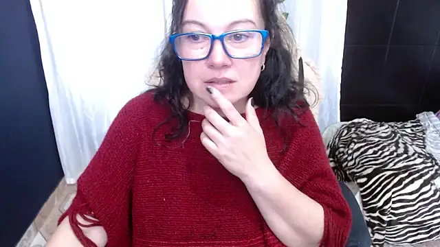 Snapshot of Sonialorens_ chatting on 01.14.25 Sonialorens online show from 01.14.25
