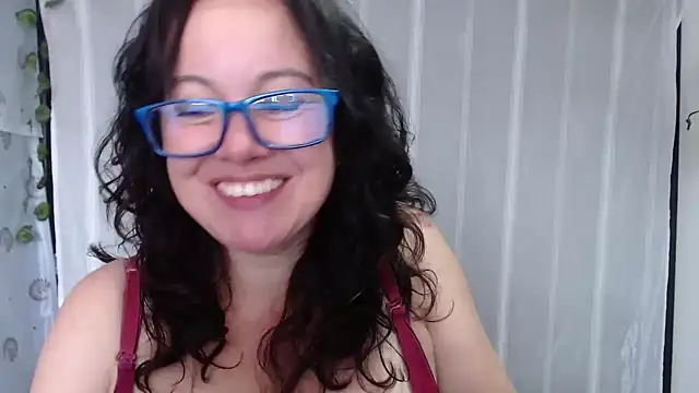 Snapshot of Sonialorens_ chatting on 01.21.25 Sonialorens online show from 01.21.25