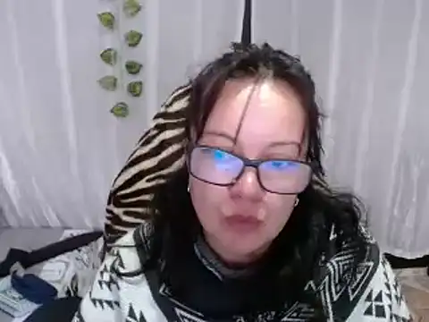 Snapshot of Sonialorens_ chatting on 02.07.25 Sonialorens online show from 02.07.25