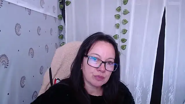 Snapshot of Sonialorens_ chatting on 02.15.25 Sonialorens online show from 02.15.25