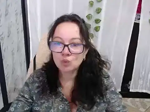 Snapshot of Sonialorens_ chatting on 02.27.25 Sonialorens online show from 02.27.25