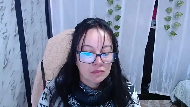 Snapshot of Sonialorens_ chatting on 02.28.25 Sonialorens online show from 02.28.25