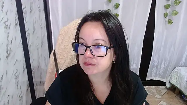 Snapshot of Sonialorens_ chatting on 03.01.25 Sonialorens online show from 03.01.25