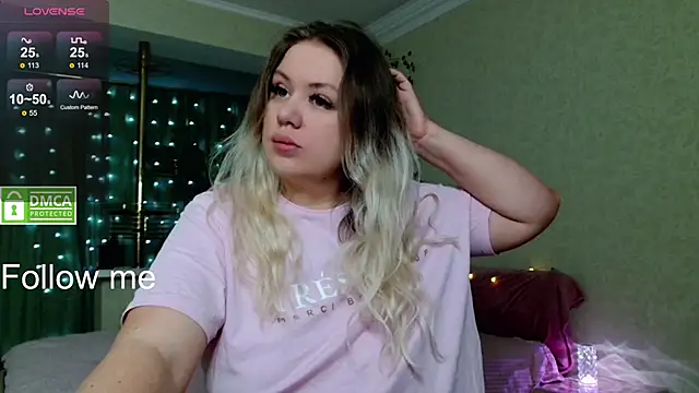 Snapshot of elven_dreams_ chatting on 11.07.25 elven dreams online show from 11.07.25