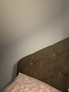 Snapshot of IamSashaLuv chatting on 02.13.25 IamSashaLuv online show from 02.13.25