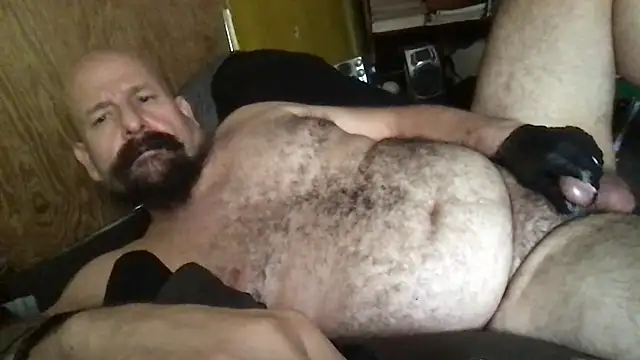 Snapshot of madmaxmiami chatting on 11.19.25 madmaxmiami online show from 11.19.25