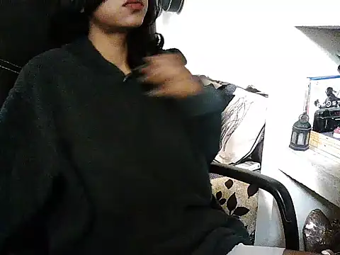 Snapshot of exude_diya chatting on 12.11.24 exude diya online show from 12.11.24