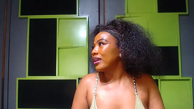 Snapshot of SexyAssDivaxxx chatting on 09.10.25 SexyAssDivaxxx online show from 09.10.25