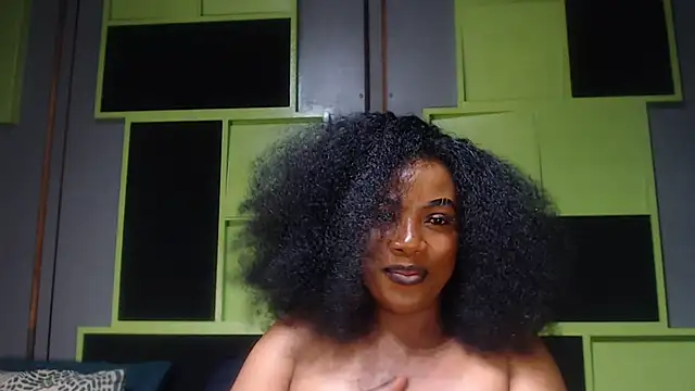 Snapshot of SexyAssDivaxxx chatting on 09.30.25 SexyAssDivaxxx online show from 09.30.25