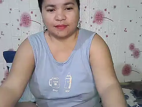 hotpussyxxx33x online show from 02.15.25