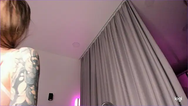 Snapshot of Diamond_D_ chatting on 02.25.25 Diamond D online show from 02.25.25