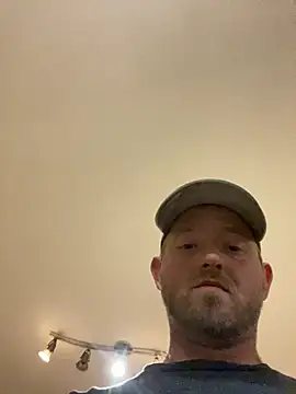 Snapshot of smokeymt420 chatting on 03.23.25 smokeymt420 online show from 03.23.25