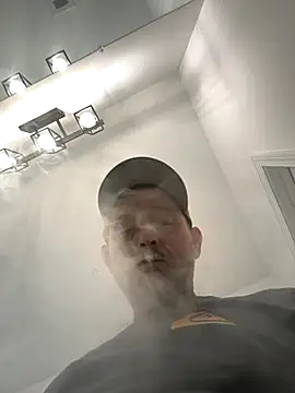 Snapshot of smokeymt420 chatting on 09.21.25 smokeymt420 online show from 09.21.25