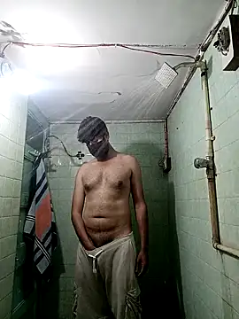 Snapshot of SimplyKarthik09 chatting on 01.26.25 SimplyKarthik09 online show from 01.26.25