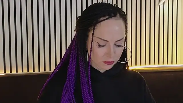 Snapshot of lily_conor chatting on 03.18.25 lily conor online show from 03.18.25