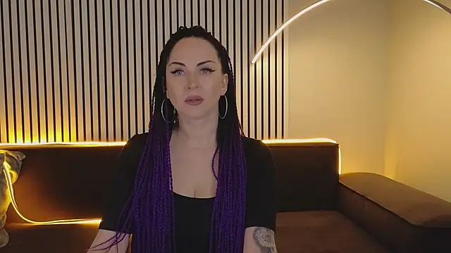 Snapshot of lily_conor chatting on 03.19.25 lily conor online show from 03.19.25