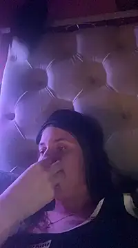 Flossy Vettie online show from 03.12.25