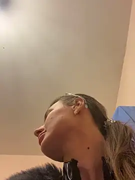 Flossy Vettie online show from 03.20.25