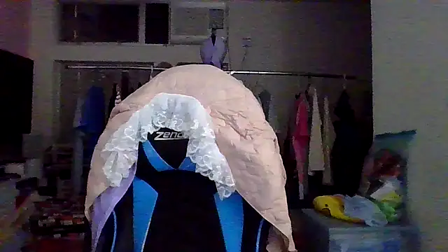 Snapshot of charlie_xdd chatting on 02.28.25 charlie xdd online show from 02.28.25