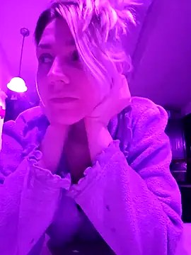 Snapshot of ScarletCallings420 chatting on 02.06.25 ScarletCallings420 online show from 02.06.25