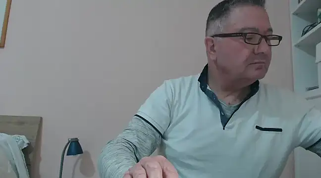 YOU6me online show from 01.12.25