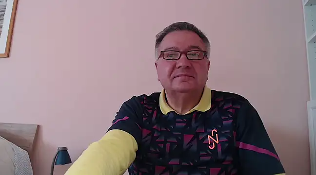 YOU6me online show from 02.04.25