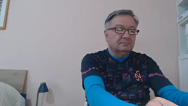 YOU6me online show from 03.18.25