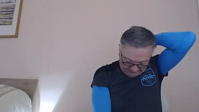 YOU6me online show from 11.27.25