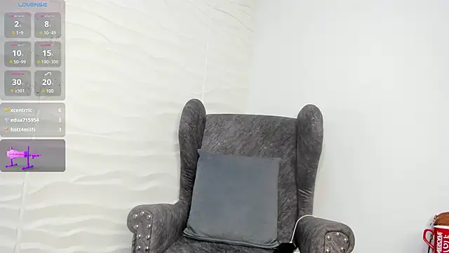 Snapshot of Keyla_Milf chatting on 02.18.25 Keyla Milf online show from 02.18.25